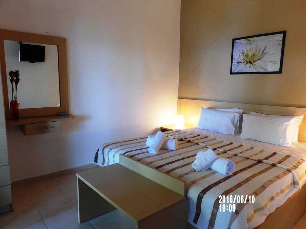 Peristeridi Apartments Полихроно Экстерьер фото