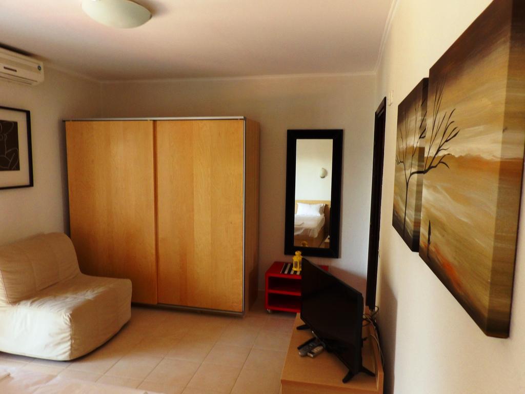 Peristeridi Apartments Полихроно Экстерьер фото